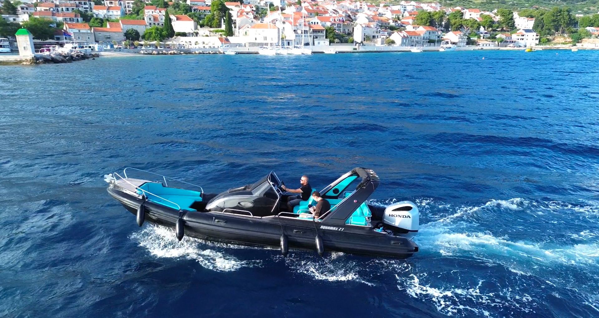 Aquamax B27 brzi gliser gumenjak s kabinom 13