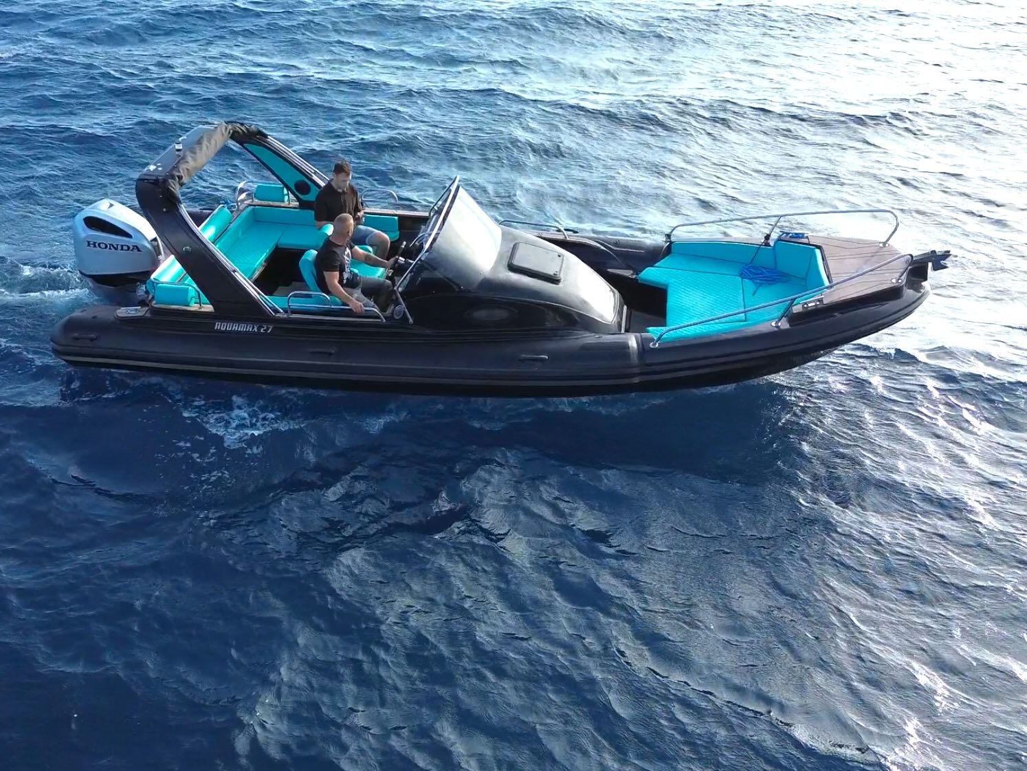 Aquamax B27 brzi gliser gumenjak s kabinom 14