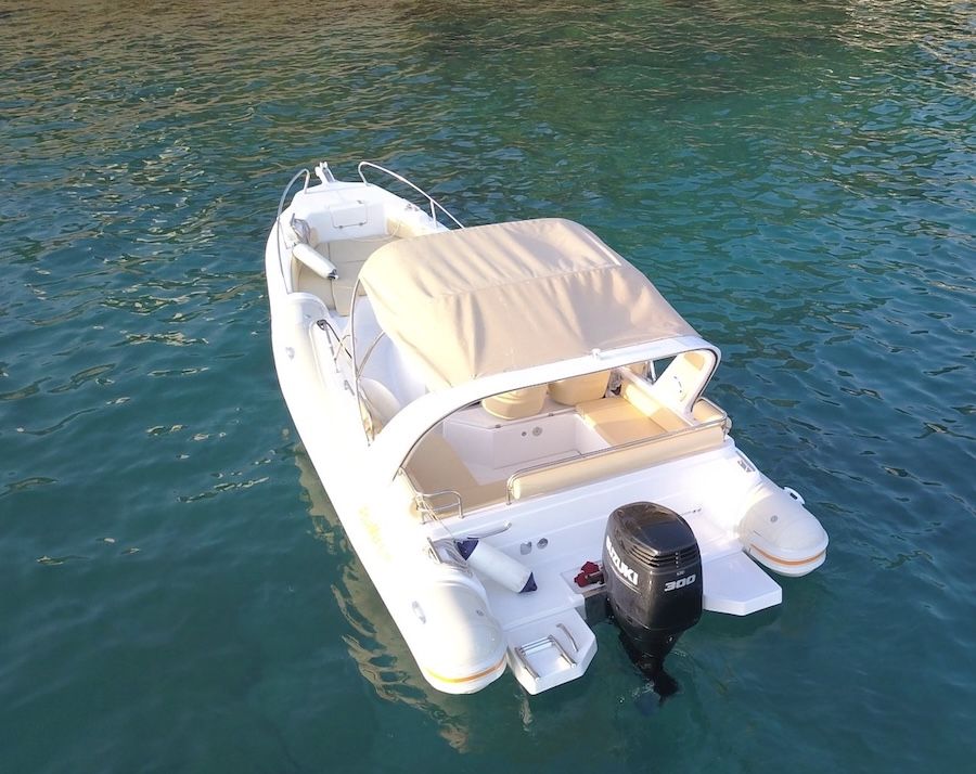 Aquamax B27 Aquamax Boats gumeni gliser